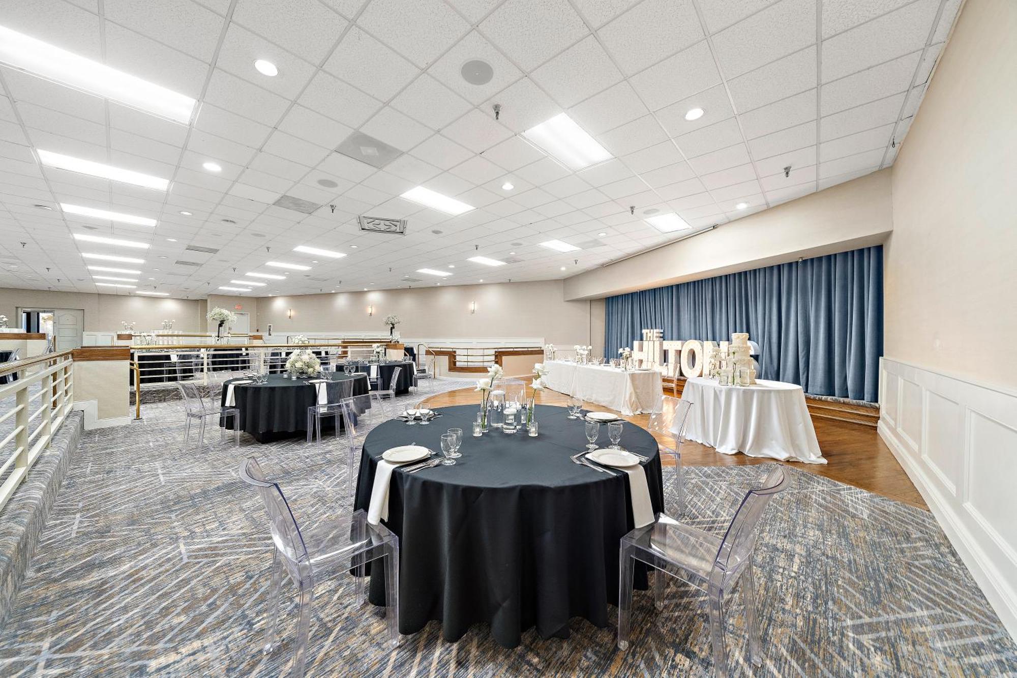 Hotel Hilton College Station & Conference Center Esterno foto