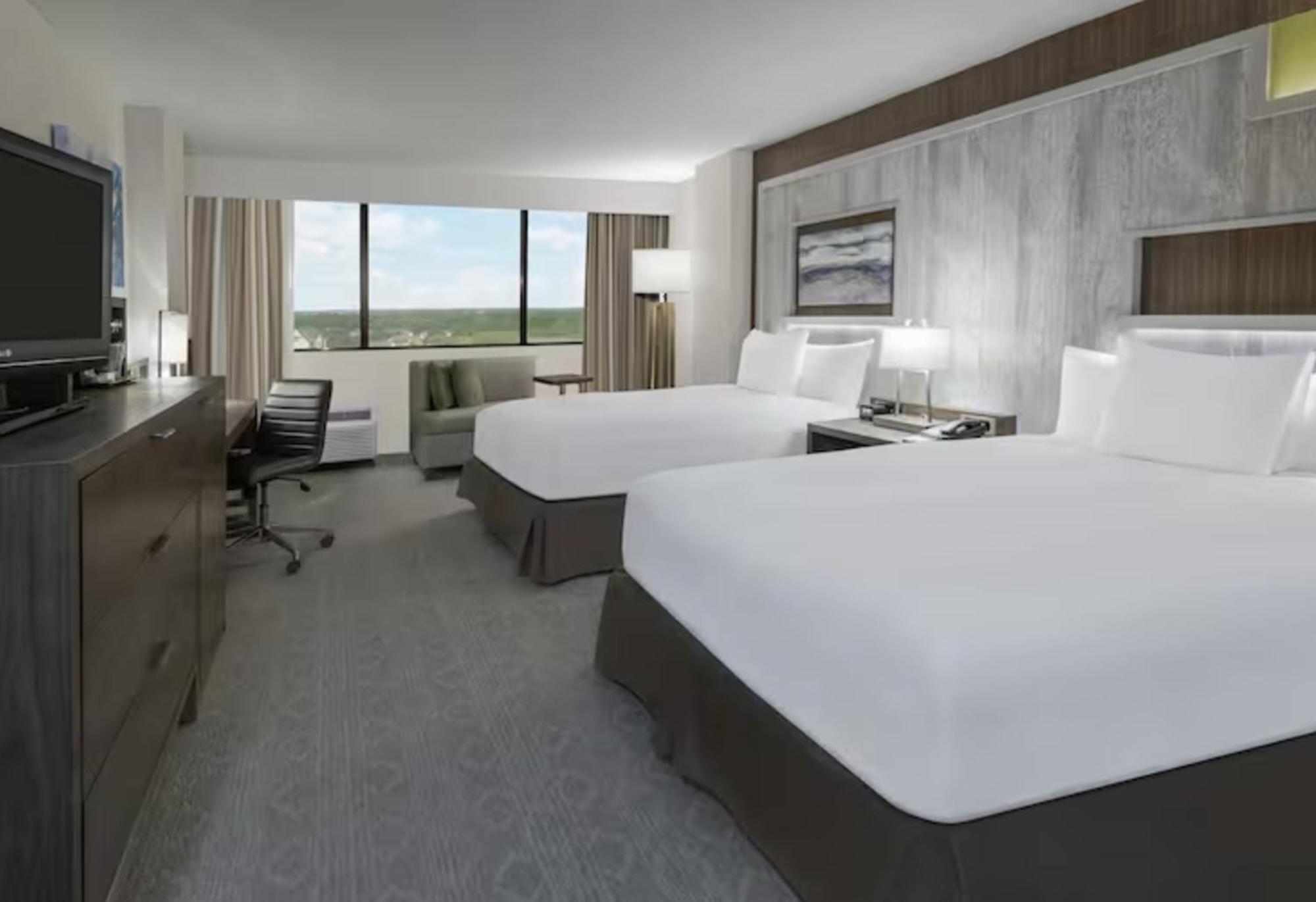 Hotel Hilton College Station & Conference Center Esterno foto