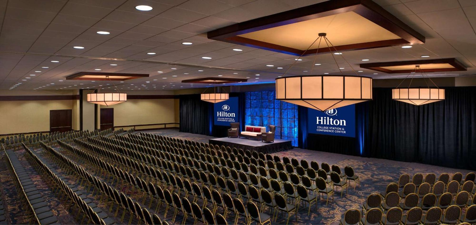 Hotel Hilton College Station & Conference Center Esterno foto