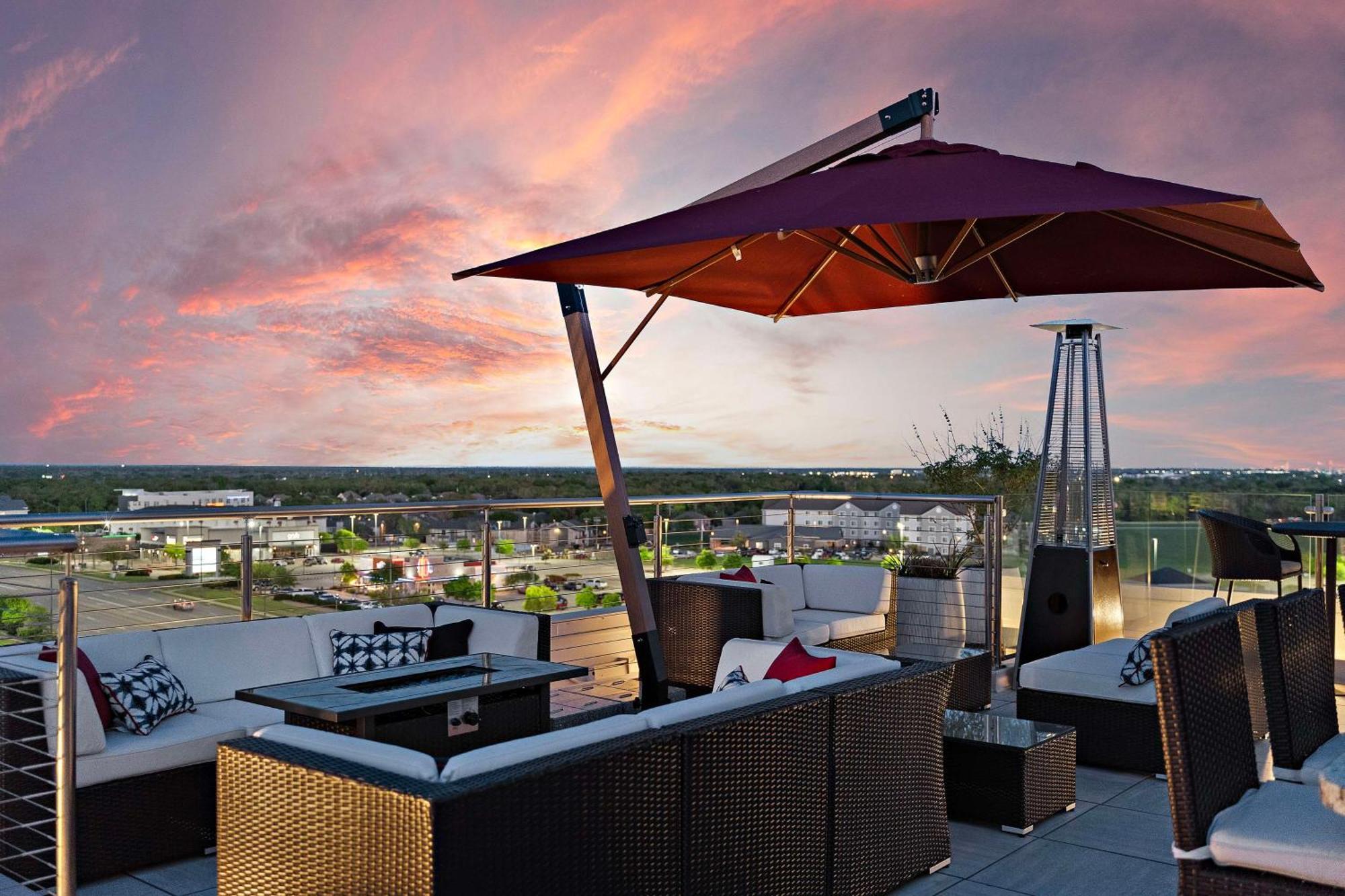 Hotel Hilton College Station & Conference Center Esterno foto