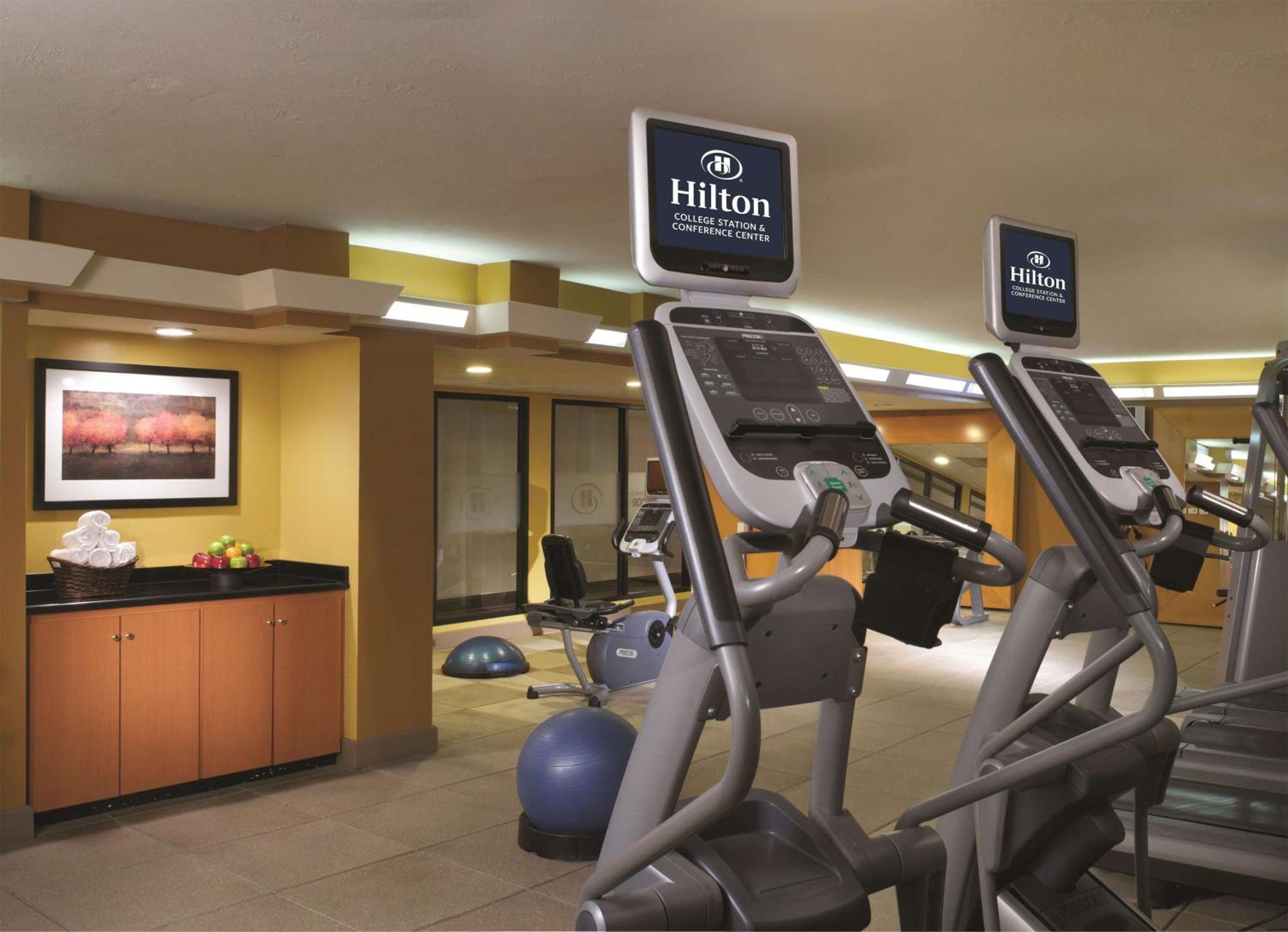 Hotel Hilton College Station & Conference Center Esterno foto