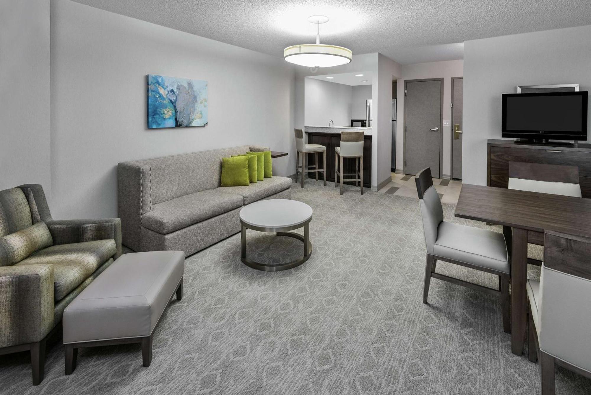 Hotel Hilton College Station & Conference Center Esterno foto